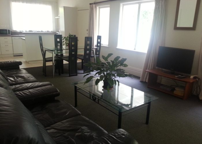  at 5 The Avenue, Albany, North Shore City, Auckland