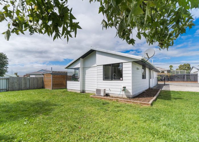  at 30 Peppertree Glade, Kelvin Grove, Palmerston North, Manawatu / Whanganui