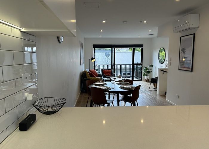  at 4/25 Lloyd Ave, Mount Albert, Auckland City, Auckland