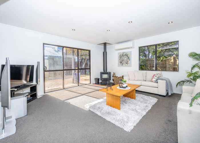  at 5 Olwyn Green, Dinsdale, Hamilton