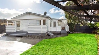  at 3/18 Holly Street, Avondale, Auckland