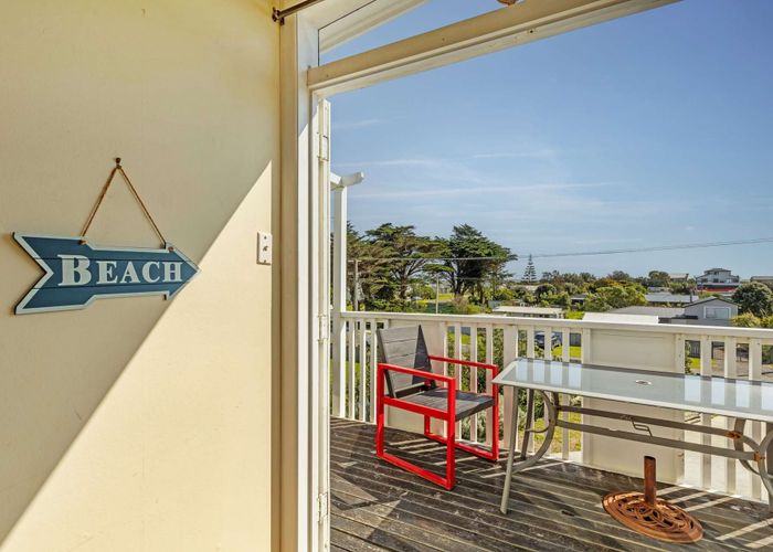 at 72 Park Avenue, Waitarere Beach, Levin