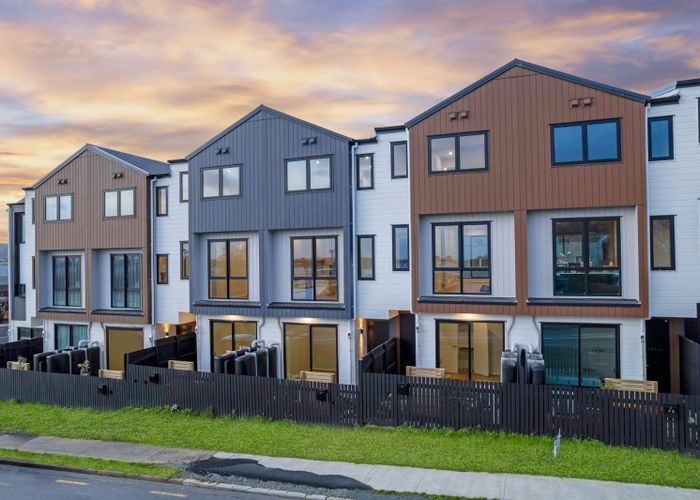  at 4/2 Reeves Road, Pakuranga, Manukau City, Auckland