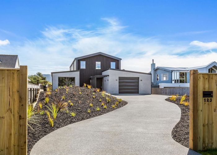  at 123 Manly Street, Paraparaumu Beach, Paraparaumu
