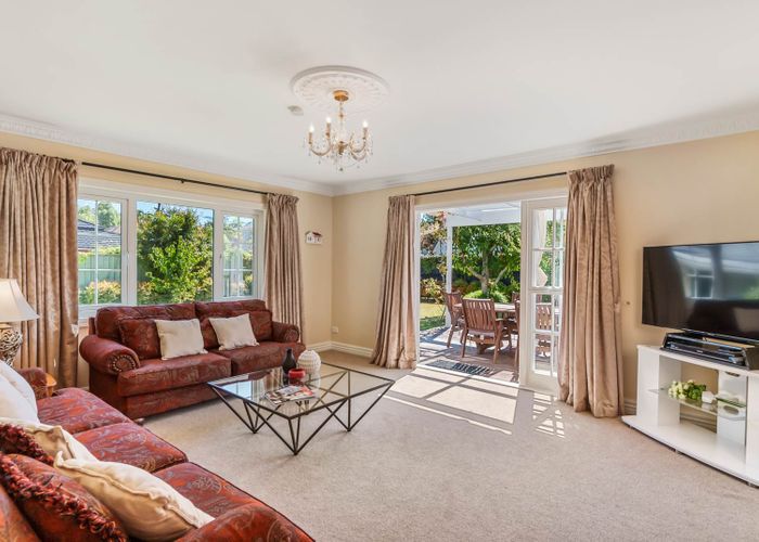  at 2 Tawera Road, Greenlane, Auckland