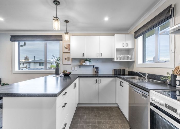  at 32 Cunningham Street, Grasmere, Invercargill
