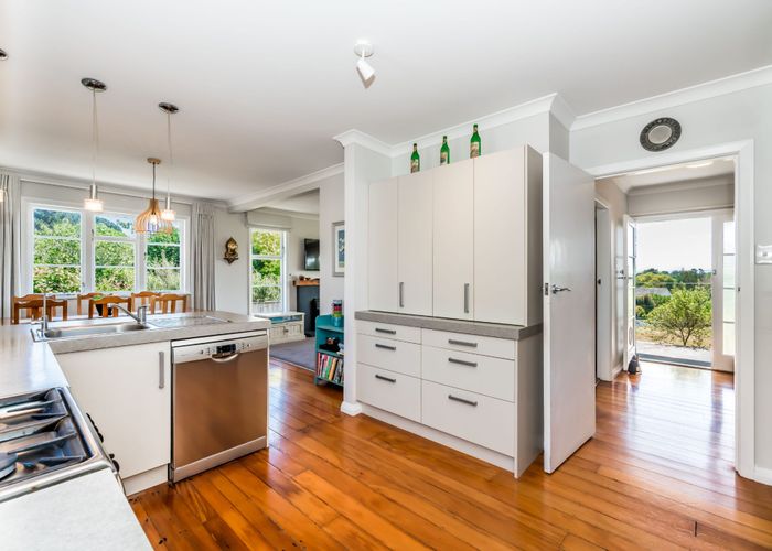  at 118 Raumati Road, Raumati Beach, Kapiti Coast, Wellington