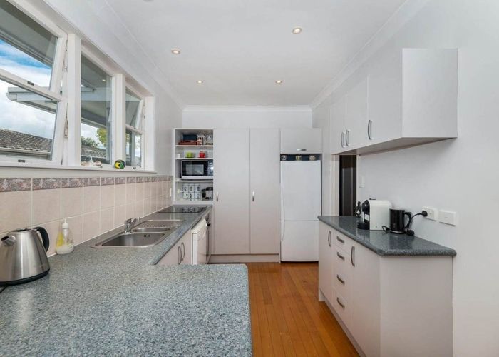  at 12 Covil Avenue, Te Atatu South, Waitakere City, Auckland