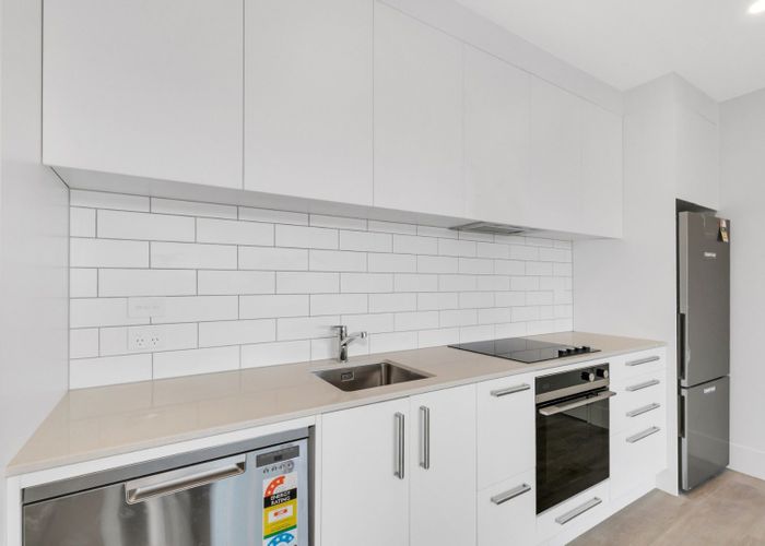  at 204/165 Lake Road, Northcote, Auckland