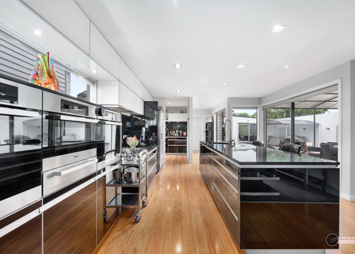  at 11 Marina Grove, Hutt Central, Lower Hutt