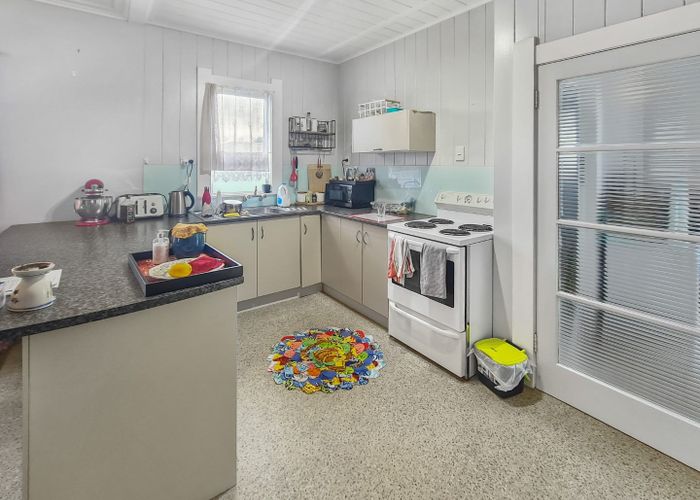  at 192 Tasman Street, Opunake