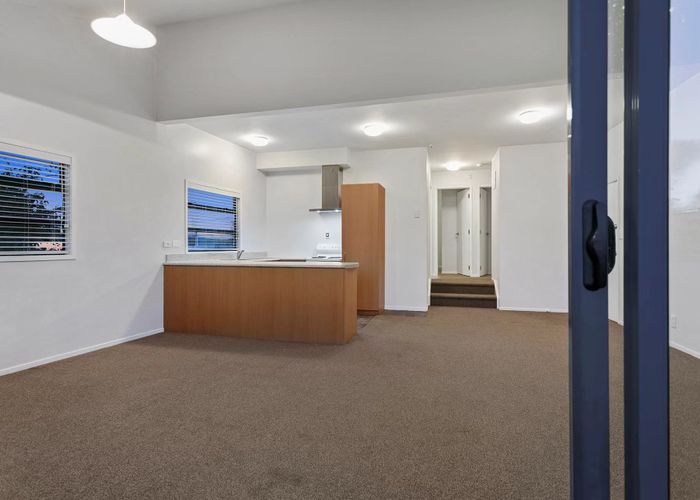  at 2/18 Sunnyhaven, Beach Haven, North Shore City, Auckland