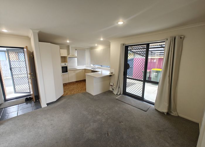  at 16 Archer Court, Hamilton East, Hamilton