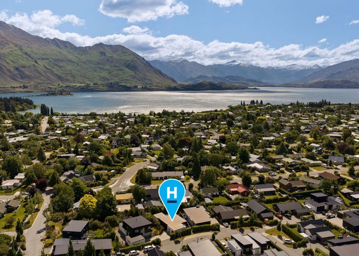  at 5 Kapuka Lane, Wanaka