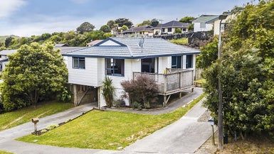  at 33 Rose Street, Ranui, Porirua