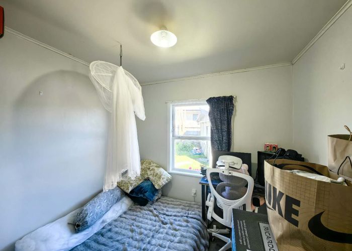  at 67 Glen Marine Parade, Glendene, Waitakere City, Auckland