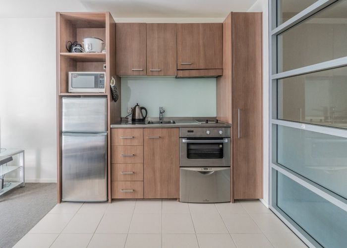  at 412/85 Beach Road, Auckland Central, Auckland