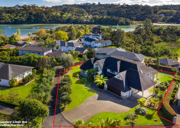  at 12 Thomas Hunter Lane, Greenhithe, Auckland