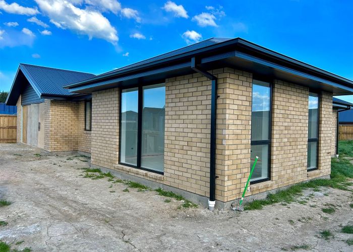  at 52 Hilton Drive, Amberley, Amberley