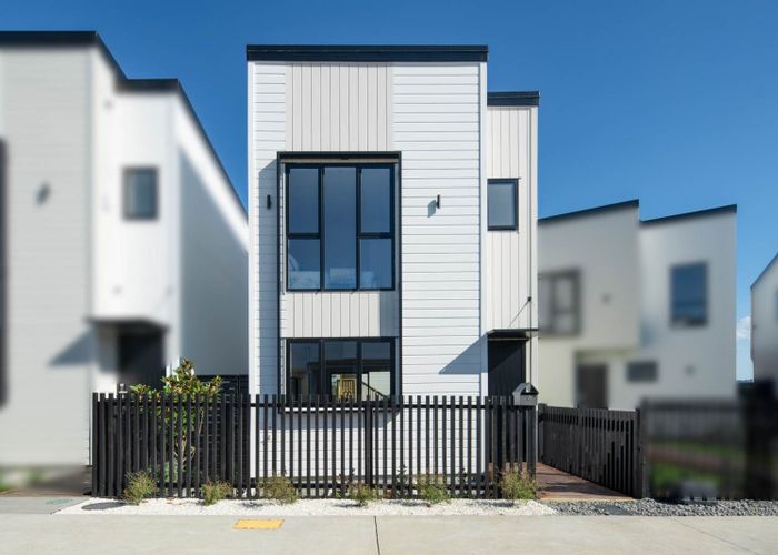  at 6 Greenbrier Street, Westgate, Waitakere City, Auckland