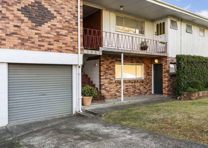  at 1/186 Garnet Road, Westmere, Auckland