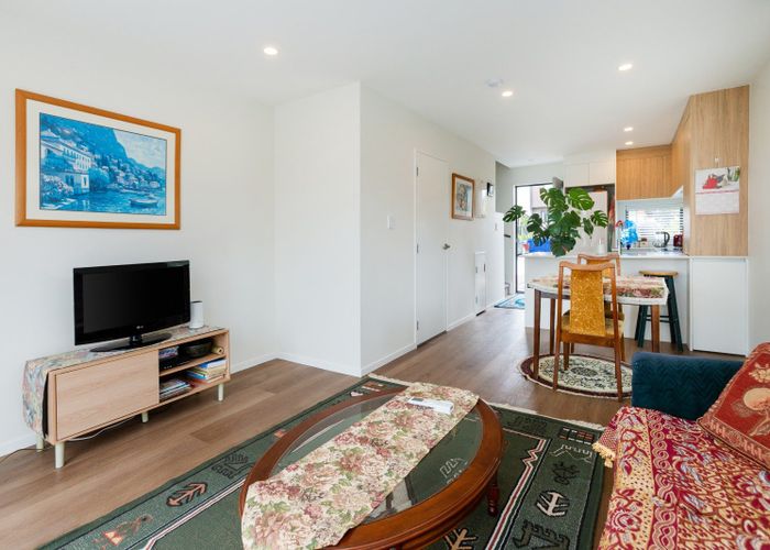  at 84 Selo Street, Glen Eden, Waitakere City, Auckland