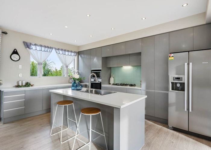  at 103 Laurel Oak Drive, Schnapper Rock, Auckland