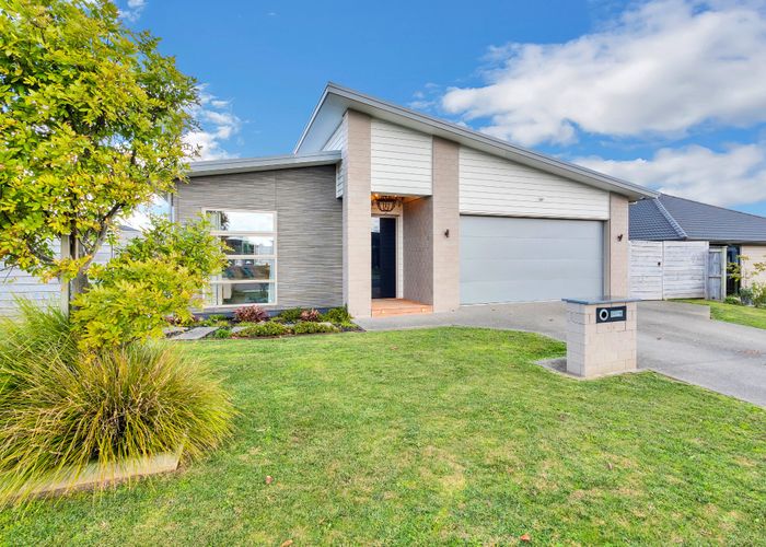  at 56 Capriana Drive, Karaka, Papakura