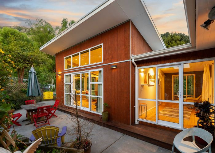  at 46 Cornwall Road, Lyttelton, Banks Peninsula, Canterbury