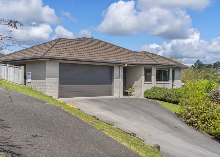  at 166 Waterside Drive, Pyes Pa, Tauranga