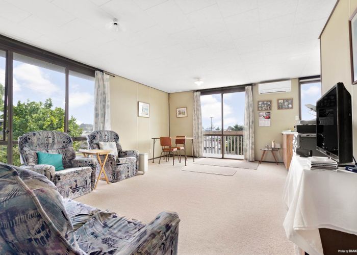  at 4/15 Evans Road, Glen Eden, Auckland