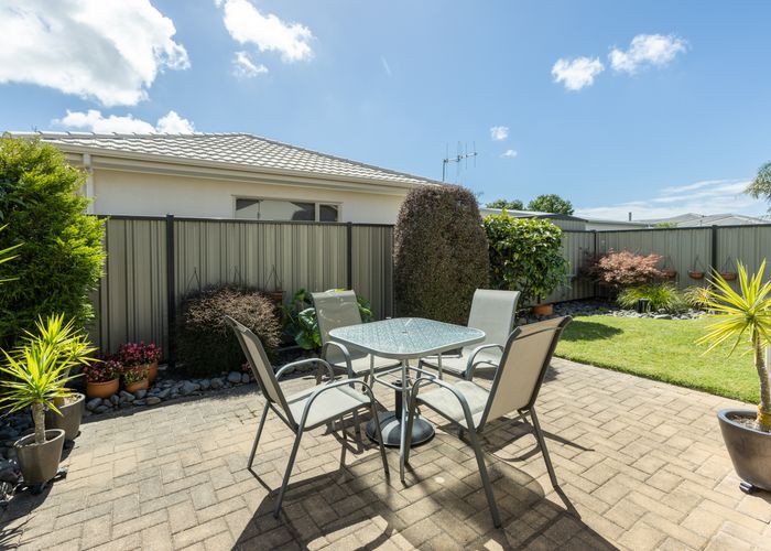  at 5 Ellerslie Place, Taradale, Napier