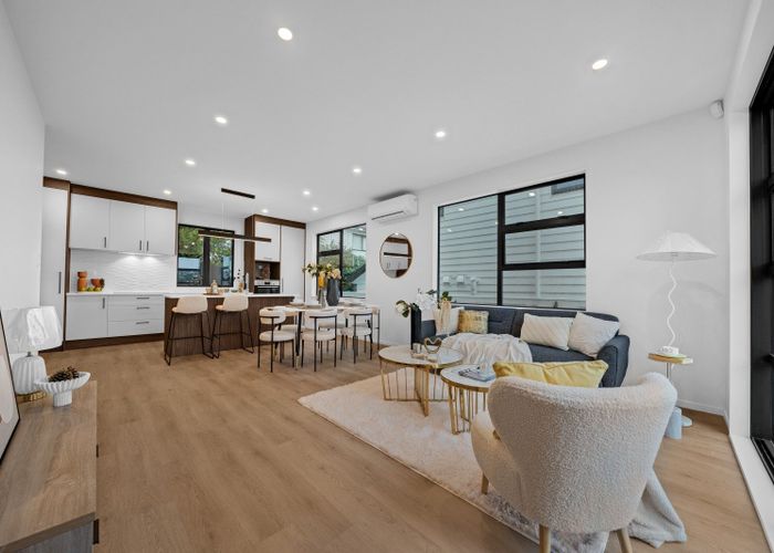  at B-C/58 Marlborough Avenue, Glenfield, North Shore City, Auckland