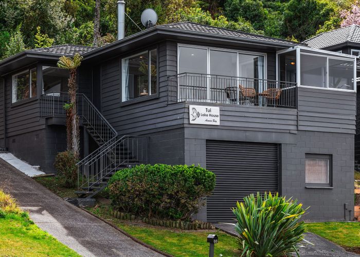  at 88 Wakeman Road, Acacia Bay, Taupo