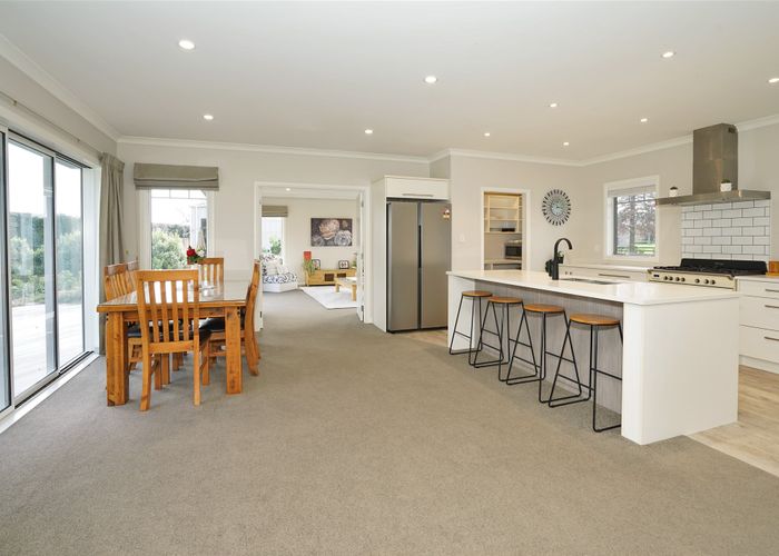  at 3 Royal Oaks Lane, Newstead