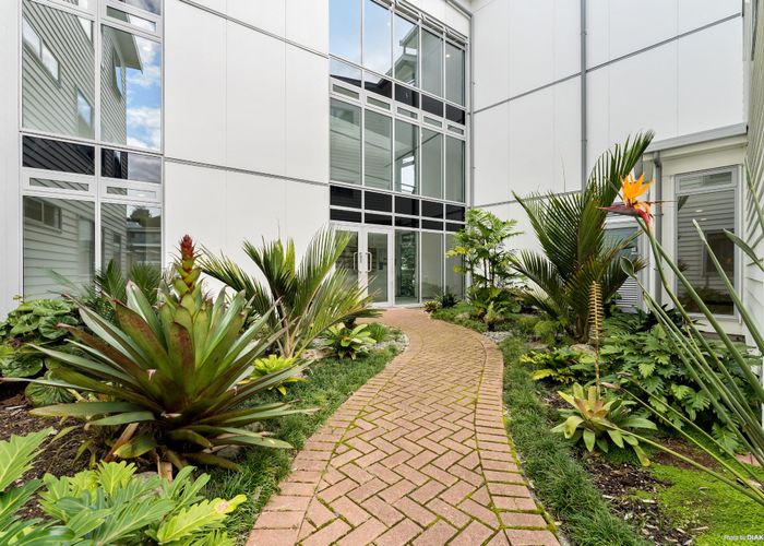  at F6/30 Bute Road, Browns Bay, North Shore City, Auckland