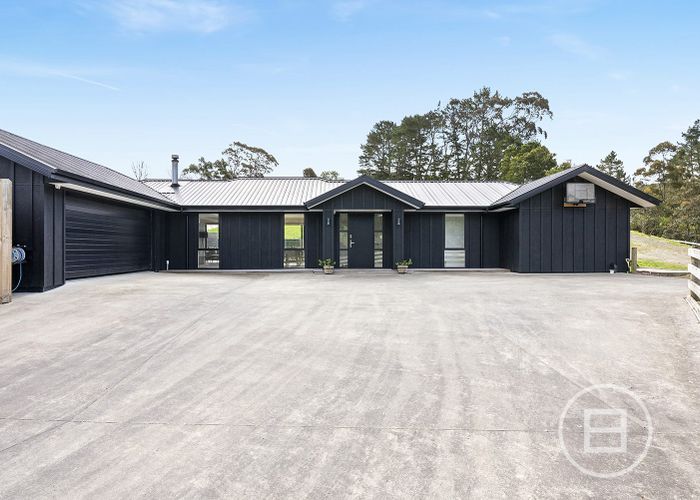  at 276A Glenmore Road, Albany