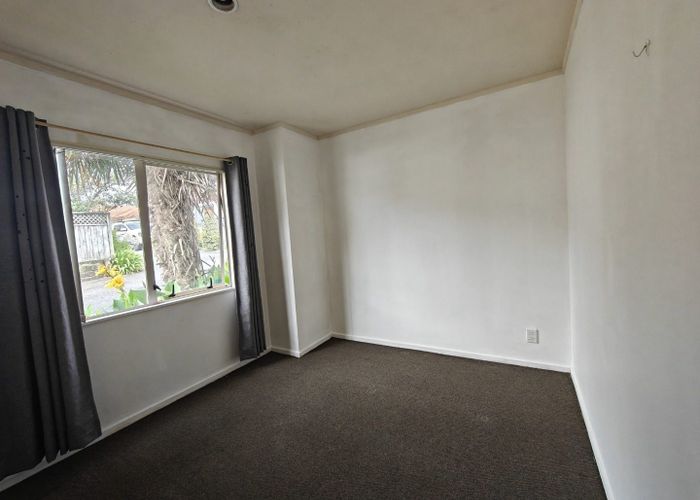  at 6/520 Don Buck Road, Westgate, Waitakere City, Auckland