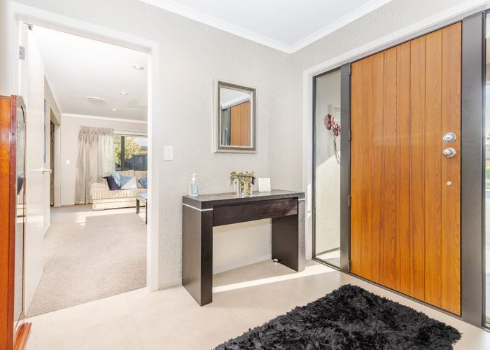  at 26 Darjon Drive, Huntington, Hamilton