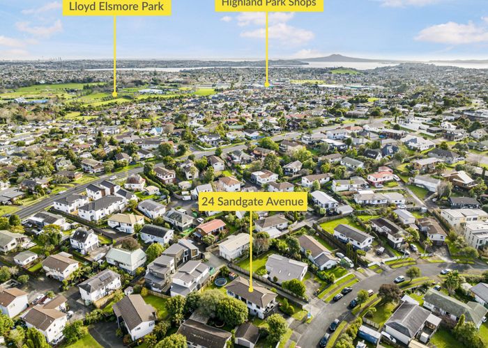  at 24 Sandgate Avenue, Botany Downs, Auckland