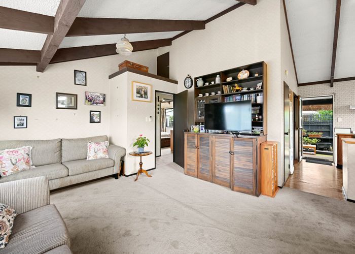  at 16B Dover Road, Saint Andrews, Hamilton, Waikato