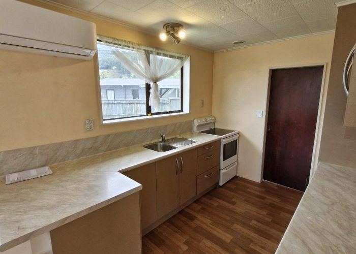  at 28 Chapman Place, Kawaha Point, Rotorua, Bay Of Plenty