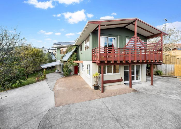  at 2/36 Sylvan Crescent, Te Atatu South, Waitakere City, Auckland