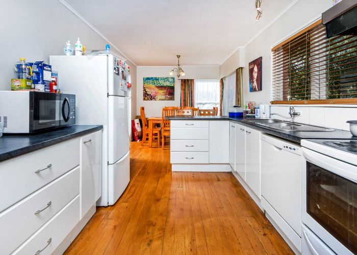  at 450 Don Buck Road, Massey, Waitakere City, Auckland