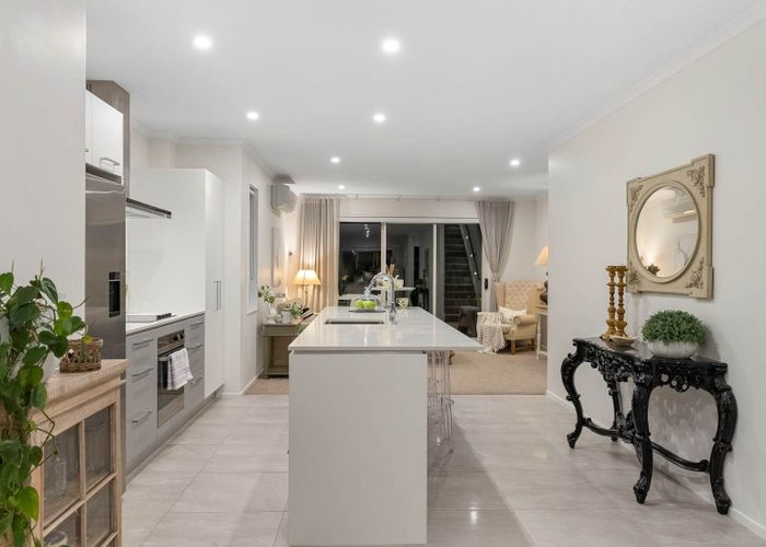  at 1 Mahinga Lane, Massey, Waitakere City, Auckland