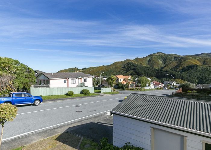  at 2 Murchison Street, Island Bay, Wellington, Wellington