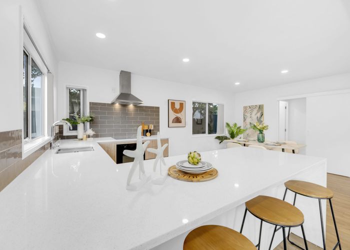  at 2/242 Pakuranga Road, Pakuranga Heights, Auckland