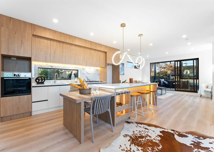  at 73 Wiseley Road, West Harbour, Waitakere City, Auckland