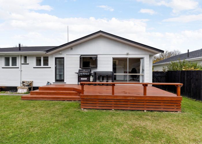  at 5 Sutton Crescent, Hillcrest, Hamilton