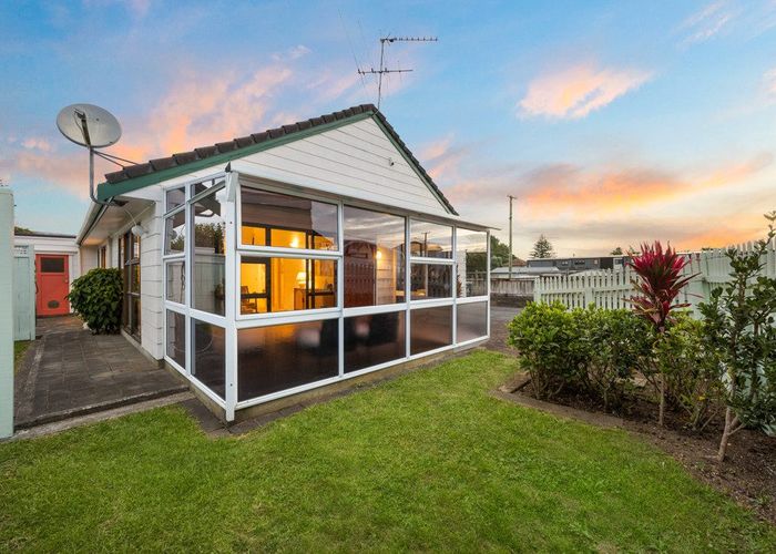  at 2/36 Ireland Road, Mount Wellington, Auckland City, Auckland